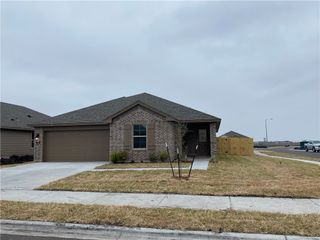 1281 Carnaby St, Corpus Christi, TX 78415