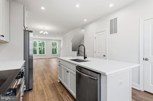602 WATERMANS DR, Woodbridge, VA 22191