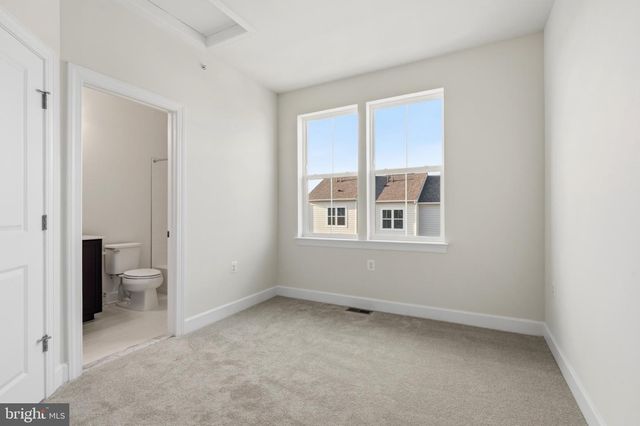602 WATERMANS DR, Woodbridge, VA 22191
