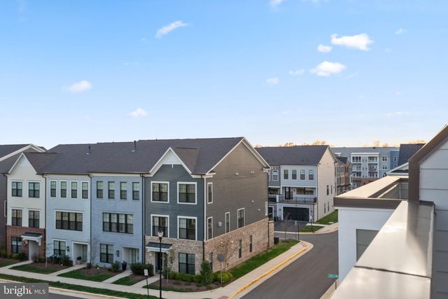 602 WATERMANS DR, Woodbridge, VA 22191
