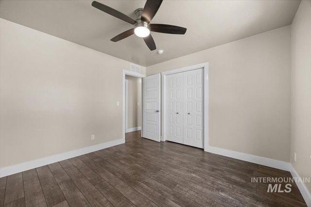 4991 N Sun Shimmer Ave, Meridian, ID 83646