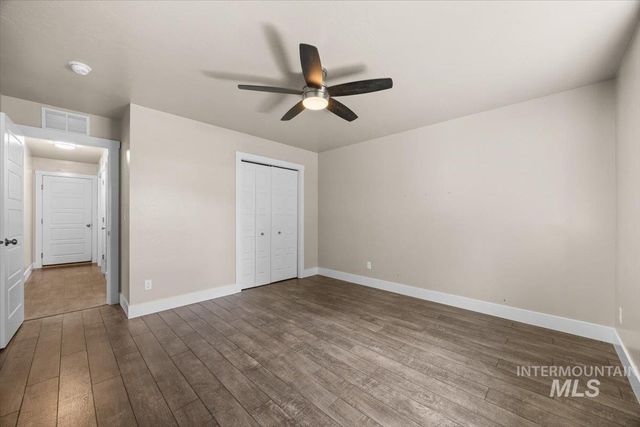 4991 N Sun Shimmer Ave, Meridian, ID 83646