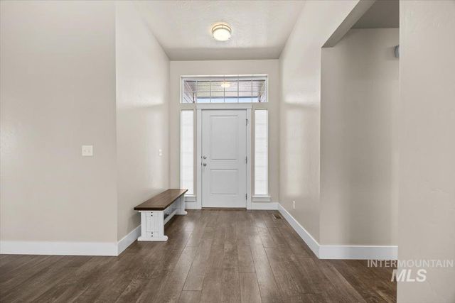 4991 N Sun Shimmer Ave, Meridian, ID 83646