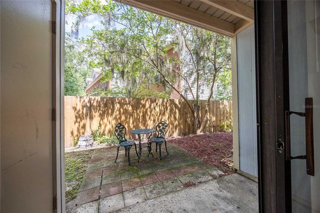 1452 SW 25TH PLACE D4, Gainesville, FL 32608