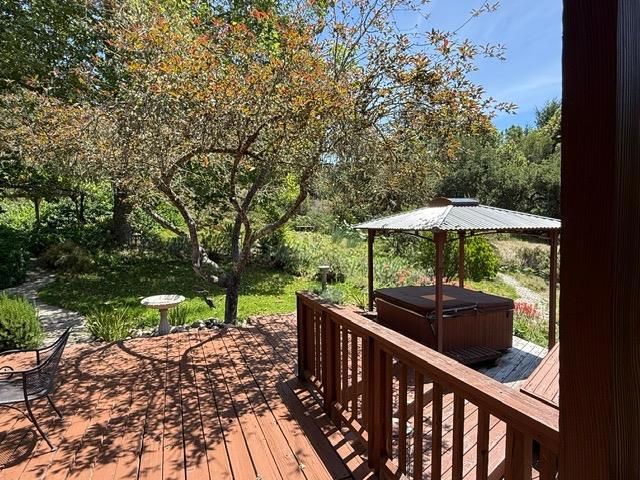 1526 Hall Ranch Road, Santa Cruz, CA 95065