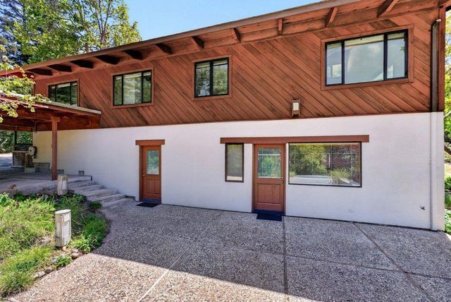 1526 Hall Ranch Road, Santa Cruz, CA 95065