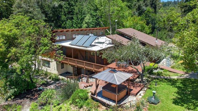 1526 Hall Ranch Road, Santa Cruz, CA 95065