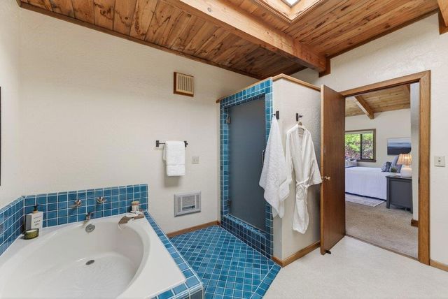 1526 Hall Ranch Road, Santa Cruz, CA 95065