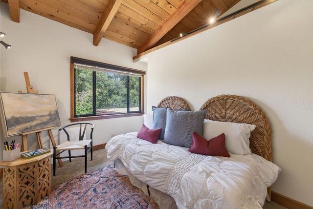 1526 Hall Ranch Road, Santa Cruz, CA 95065