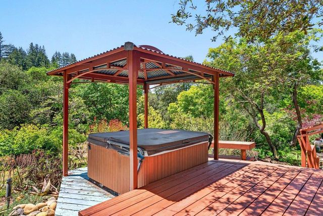 1526 Hall Ranch Road, Santa Cruz, CA 95065