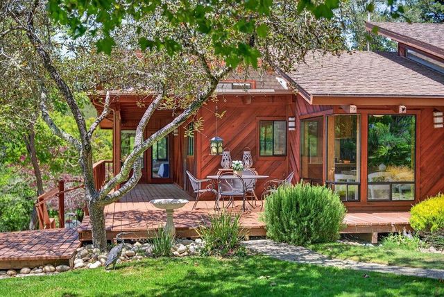 1526 Hall Ranch Road, Santa Cruz, CA 95065