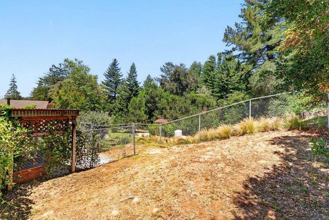 1526 Hall Ranch Road, Santa Cruz, CA 95065