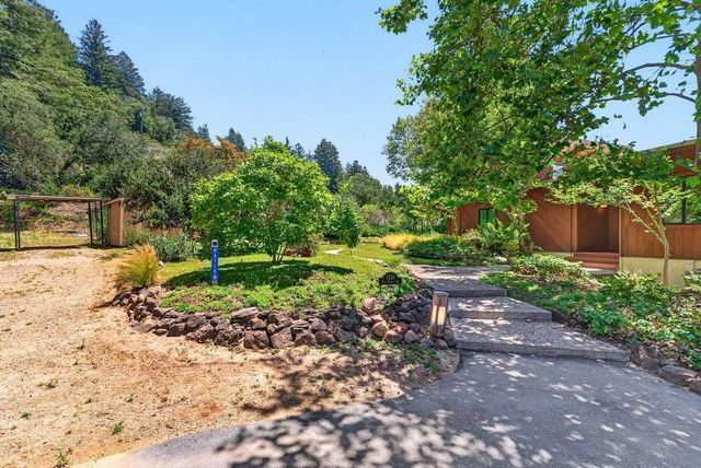 1526 Hall Ranch Road, Santa Cruz, CA 95065