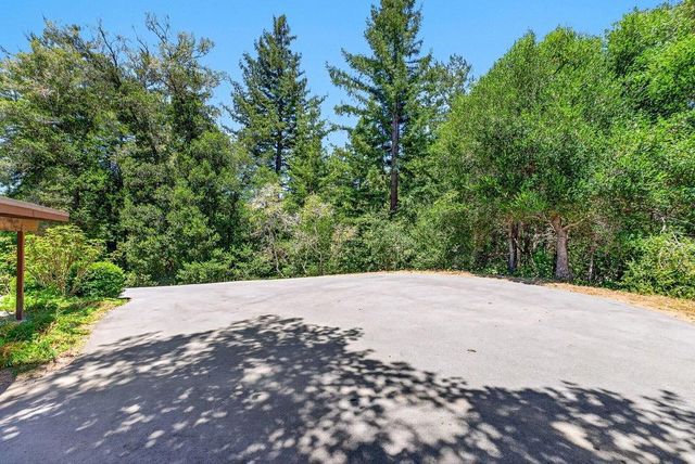 1526 Hall Ranch Road, Santa Cruz, CA 95065