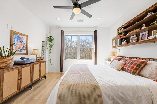 7 Knebworth Drive, Bella Vista, AR 72714