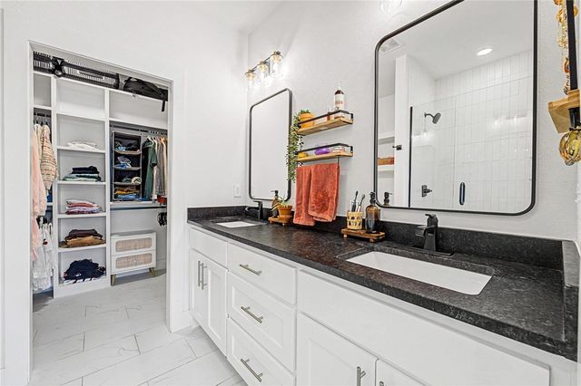 7 Knebworth Drive, Bella Vista, AR 72714