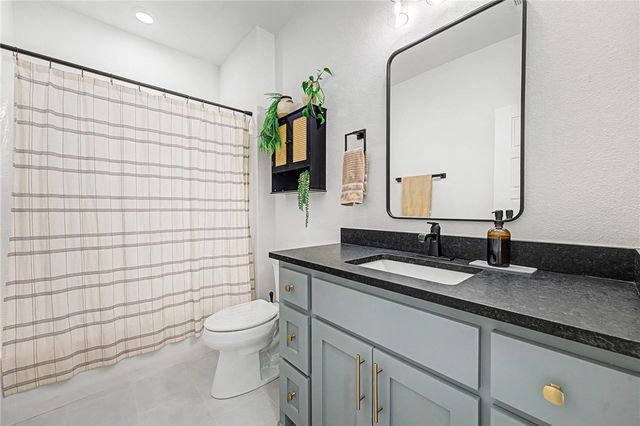 7 Knebworth Drive, Bella Vista, AR 72714