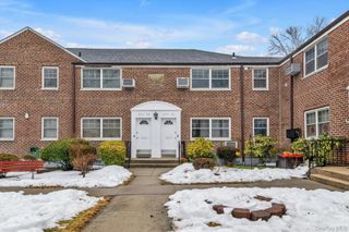 251-16 58th Avenue Unit #25-1, Little Neck, NY 11362