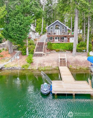 192 NE Lake Drive, Tahuya, WA 98588