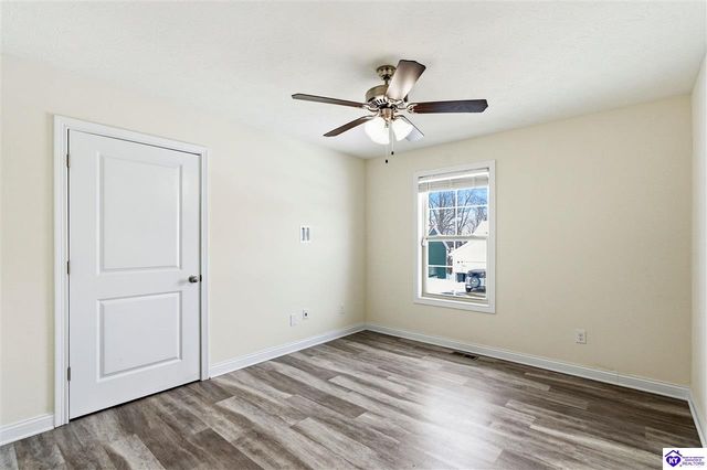 125 Sawgrass Avenue, Vine Grove, KY 40175