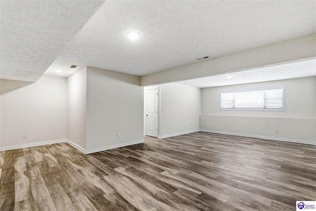 125 Sawgrass Avenue, Vine Grove, KY 40175