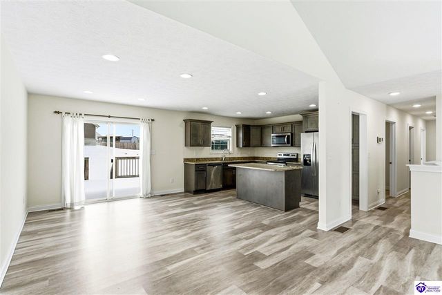 125 Sawgrass Avenue, Vine Grove, KY 40175