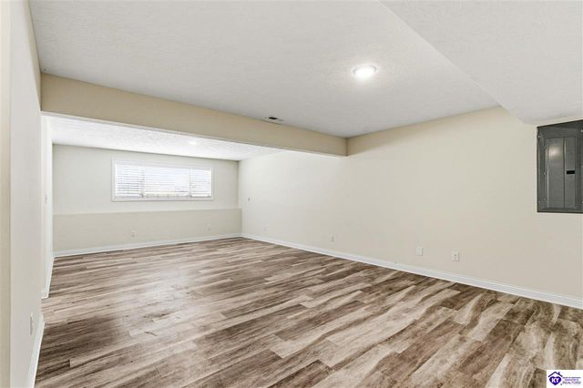 125 Sawgrass Avenue, Vine Grove, KY 40175