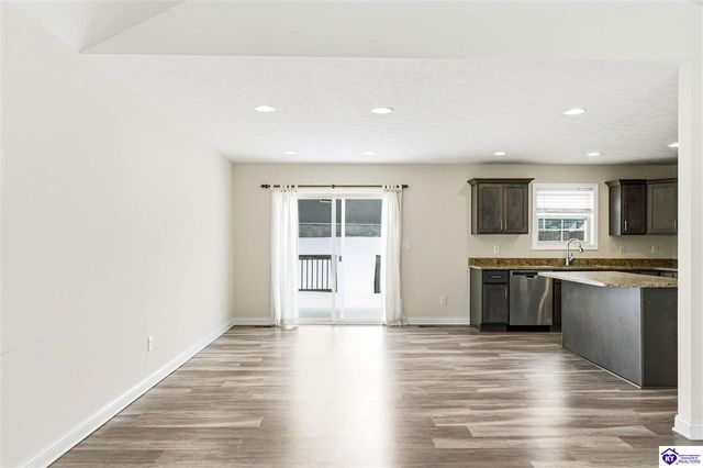 125 Sawgrass Avenue, Vine Grove, KY 40175