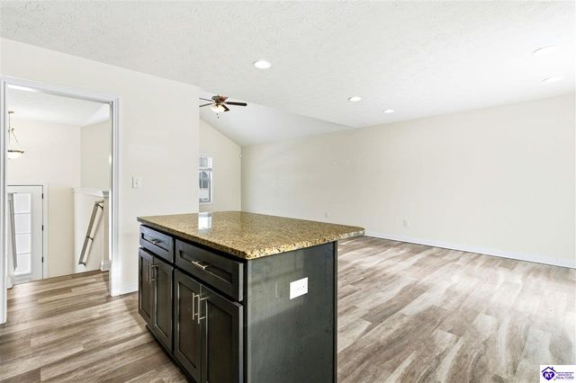 125 Sawgrass Avenue, Vine Grove, KY 40175