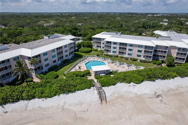 8830 S Sea Oaks Way 301, Vero Beach, FL 32963