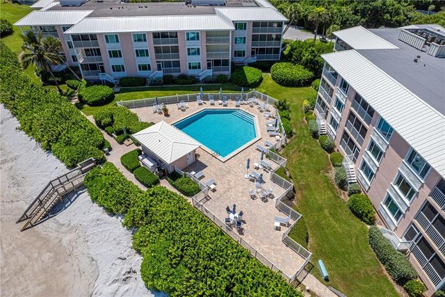 8830 S Sea Oaks Way 301, Vero Beach, FL 32963