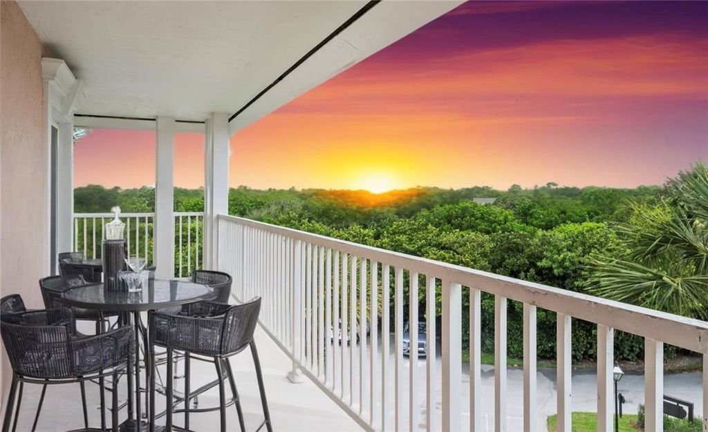 8830 S Sea Oaks Way 301, Vero Beach, FL 32963