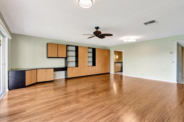 18419 SE Wood Haven Lane B, Tequesta, FL 33469