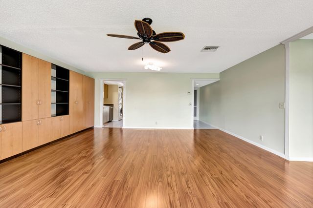 18419 SE Wood Haven Lane B, Tequesta, FL 33469