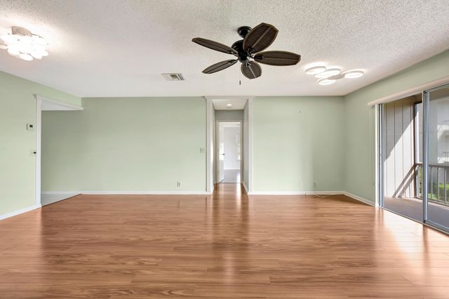18419 SE Wood Haven Lane B, Tequesta, FL 33469