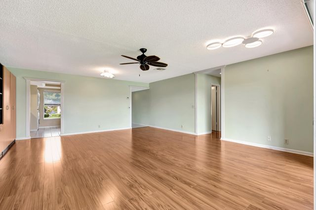 18419 SE Wood Haven Lane B, Tequesta, FL 33469