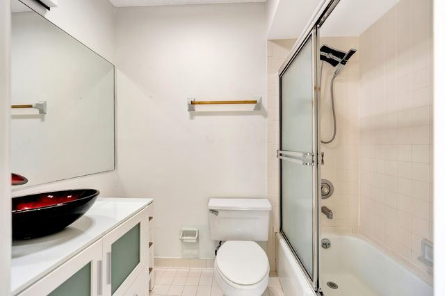 18419 SE Wood Haven Lane B, Tequesta, FL 33469