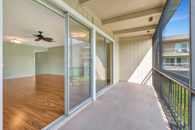 18419 SE Wood Haven Lane B, Tequesta, FL 33469