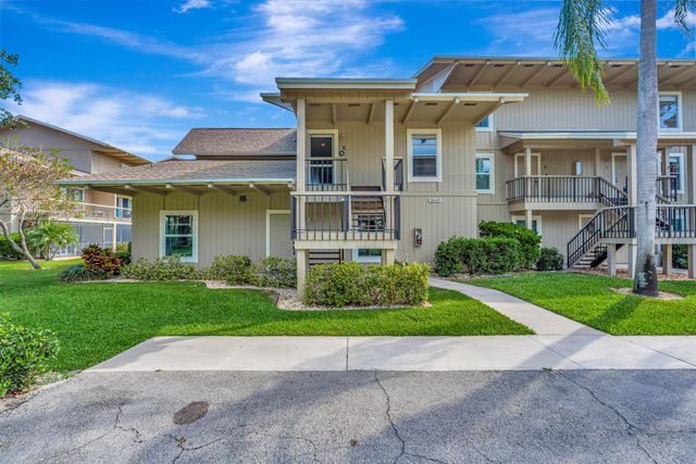 18419 SE Wood Haven Lane B, Tequesta, FL 33469
