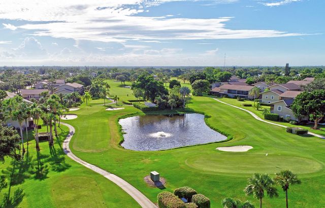 18419 SE Wood Haven Lane B, Tequesta, FL 33469