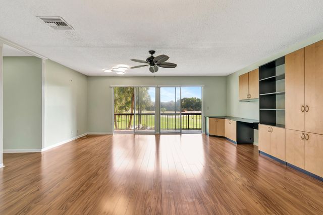 18419 SE Wood Haven Lane B, Tequesta, FL 33469