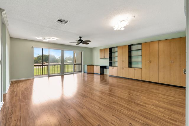18419 SE Wood Haven Lane B, Tequesta, FL 33469
