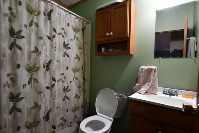 11901 Red Lick Road, Irvine, KY 40336