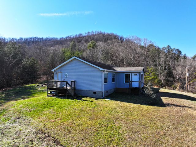 11901 Red Lick Road, Irvine, KY 40336