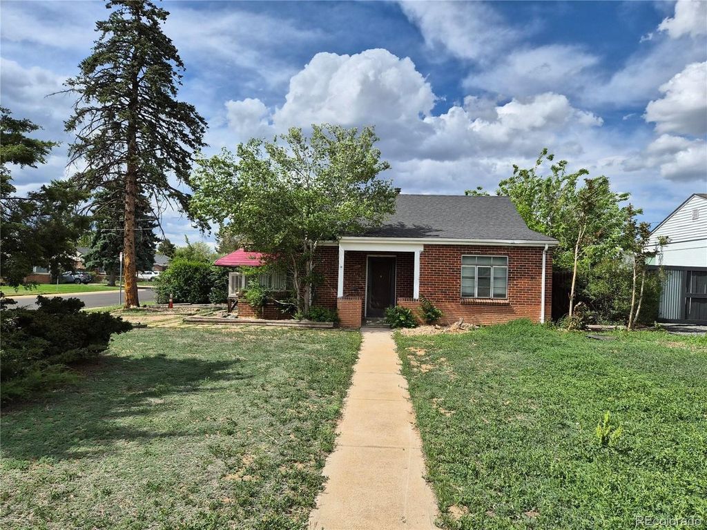 7601 Montview, Denver, CO 80220