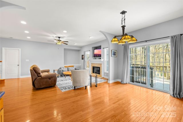 1038 S DevonPark Place, Salisbury, NC 28147