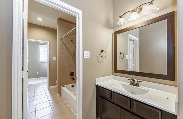 4607 Rockton Hills Lane, Sugar Land, TX 77479