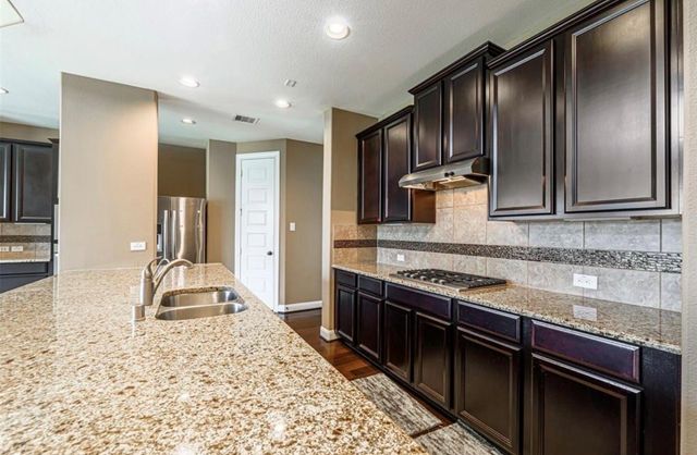 4607 Rockton Hills Lane, Sugar Land, TX 77479