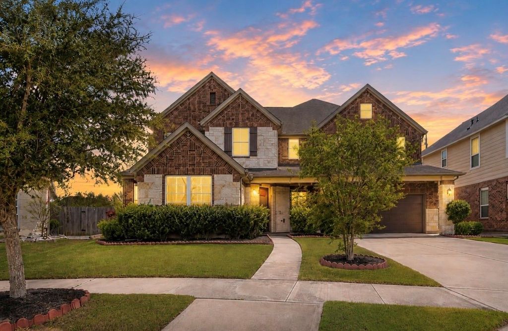 4607 Rockton Hills Lane, Sugar Land, TX 77479