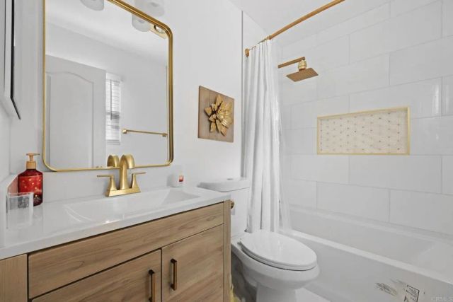 6333 College Grove Way 12103, San Diego, CA 92115